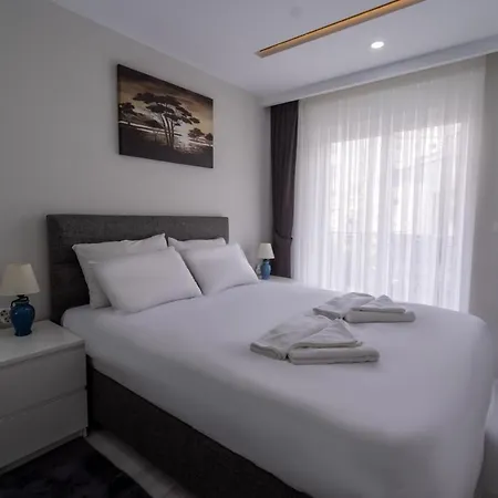 Apartment Central Flat Near Beach And Kaleici In Muratpasa